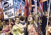 Tsipras sacrifie son ministre des Finances après le non triomphal Tsipras sacrifie son ministre des Finances après le non triomphal
