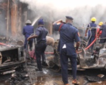 Plus d’une quarantaine de morts dans deux explosions à Jos au Nigeria Plus d’une quarantaine de morts dans deux explosions à Jos au Nigeria
