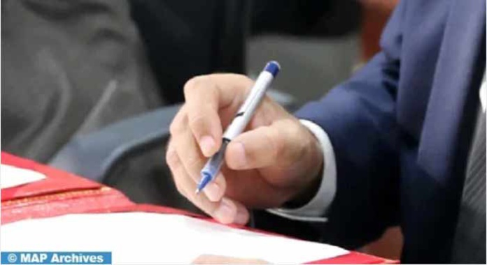 Signature d’un mémorandum d’entente en vue du renforcement des capacités des diplomates marocains Signature d’un mémorandum d’entente en vue du renforcement des capacités des diplomates marocains