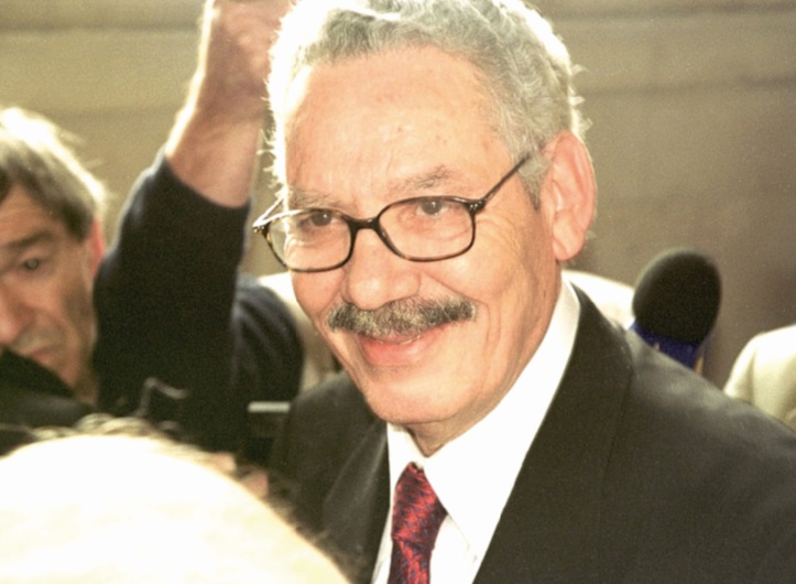 Le général algérien Khaled Nezzar après sa mise à la retraite. Le général algérien Khaled Nezzar après sa mise à la retraite.