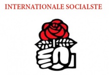 L’Internationale socialiste appelle le Premier ministre grec à maintenir le pays dans la zone Euro L’Internationale socialiste appelle le Premier ministre grec à maintenir le pays dans la zone Euro