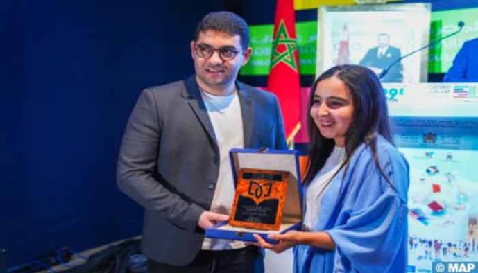 Prix des jeunes poètes. Remise des prix aux lauréats Prix des jeunes poètes. Remise des prix aux lauréats