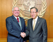 Ross reprend son bâton de pèlerin pour une tournée de la dernière chance Ross reprend son bâton de pèlerin pour une tournée de la dernière chance