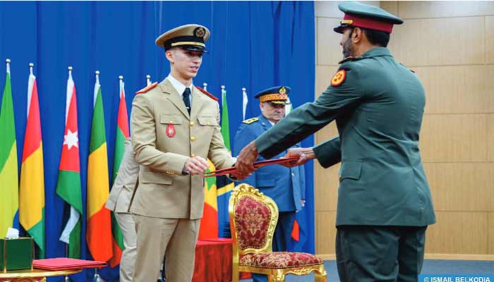 SAR le Prince Héritier Moulay El Hassan préside à Kénitra la cérémonie de sortie de la 24ème promotion du Cours Supérieur de défense et de la 58ème promotion du Cours Etat-Major SAR le Prince Héritier Moulay El Hassan préside à Kénitra la cérémonie de sortie de la 24ème promotion du Cours Supérieur de défense et de la 58ème promotion du Cours Etat-Major