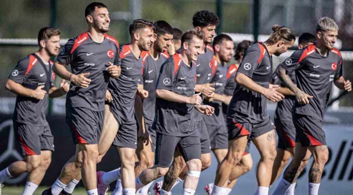 Pour la Turquie, un Euro "comme à la maison" Pour la Turquie, un Euro "comme à la maison"