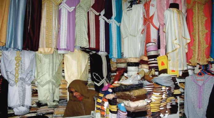 A l'occasion de l'Aïd Al Adha. Les habits traditionnels ont le vent en poupe A l'occasion de l'Aïd Al Adha. Les habits traditionnels ont le vent en poupe