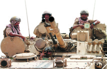 Les troupes gouvernementales et les forces populaires continuent de progresser face aux Houthis Les troupes gouvernementales et les forces populaires continuent de progresser face aux Houthis