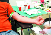 Le Centre national de transfusion sanguine déplore un déficit de 35.000 poches de sang Le Centre national de transfusion sanguine déplore un déficit de 35.000 poches de sang