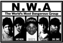 L’histoire du groupe qui a popularisé le gangsta rap portée à l’écran L’histoire du groupe qui a popularisé le gangsta rap portée à l’écran