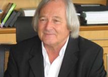 Marc Gontard : Ecrire est un plaisir mais aussi un supplice Marc Gontard : Ecrire est un plaisir mais aussi un supplice