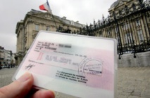 Le droit au séjour à travers le droit à la vie privée et familiale Le droit au séjour à travers le droit à la vie privée et familiale