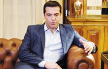 Alexis Tsipras remet son poste en jeu en démissionnant Alexis Tsipras remet son poste en jeu en démissionnant