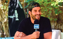 Ramzi Boukhiam, le surfeur marocain qui rêve de dompter la mythique vague de Teahupo'o Ramzi Boukhiam, le surfeur marocain qui rêve de dompter la mythique vague de Teahupo'o