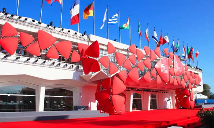 Angelina Jolie, Lady Gaga, Clooney et Pitt: Pluie de stars à la Mostra de Venise Angelina Jolie, Lady Gaga, Clooney et Pitt: Pluie de stars à la Mostra de Venise