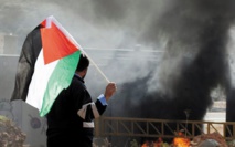 Un juge réclame 10 millions de dollars de caution aux Palestiniens Un juge réclame 10 millions de dollars de caution aux Palestiniens