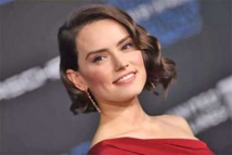 Daisy Ridley, héroïne de la dernière trilogie Star Wars, souffre d'une maladie de la thyroïde Daisy Ridley, héroïne de la dernière trilogie Star Wars, souffre d'une maladie de la thyroïde