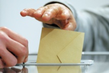 Plus d'un demi-siècle d'engagement pour la promotion de la démocratie locale Plus d'un demi-siècle d'engagement pour la promotion de la démocratie locale