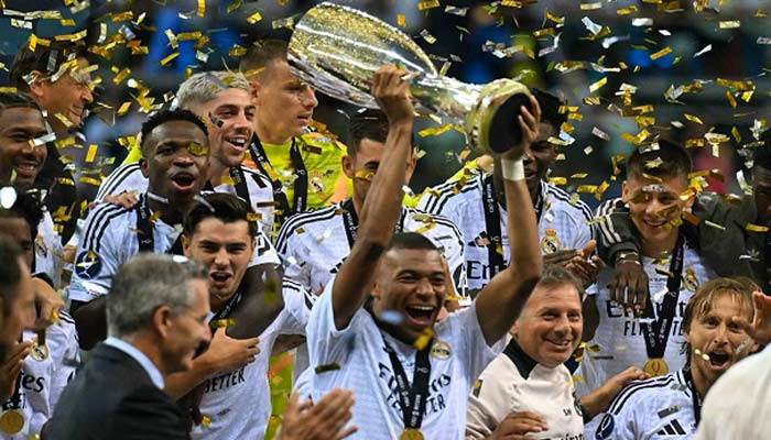 Premier match, premier but et premier titre pour Mbappé au Real Madrid Premier match, premier but et premier titre pour Mbappé au Real Madrid