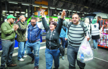 Les migrants arrivent par milliers en Autriche et en Allemagne Les migrants arrivent par milliers en Autriche et en Allemagne