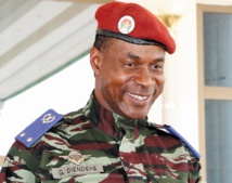 Le Président et le Premier ministre burkinabés"pris en otage" et les institutions dissoutes par la garde présidentielle à Ouagadougou Le Président et le Premier ministre burkinabés"pris en otage" et les institutions dissoutes par la garde présidentielle à Ouagadougou