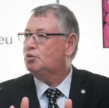 Crise des étudiants en médecine au Maroc Entre entêtement du gouvernement, revendications des étudiants et absence de dialogue Crise des étudiants en médecine au Maroc Entre entêtement du gouvernement, revendications des étudiants et absence de dialogue