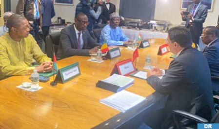 Les Etats du Sahel se félicitent des avancées réalisées dans le cadre de l’opérationnalisation de l’Initiative internationale Royale pour favoriser l’accès à l’océan Atlantique Les Etats du Sahel se félicitent des avancées réalisées dans le cadre de l’opérationnalisation de l’Initiative internationale Royale pour favoriser l’accès à l’océan Atlantique