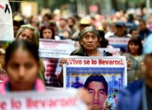 Le Mexique marque le 1er anniversaire de la disparition des 43 étudiants Le Mexique marque le 1er anniversaire de la disparition des 43 étudiants