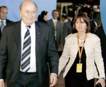 Corinne Blatter défend Joseph Blatter Corinne Blatter défend Joseph Blatter