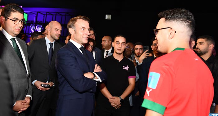 Le Président français échange à Rabat avec de jeunes talents marocains de jeux vidéo et de l'E-sport Le Président français échange à Rabat avec de jeunes talents marocains de jeux vidéo et de l'E-sport