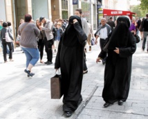 Cinq ans après son adoption, l'interdiction du voile intégral en France a peu d’impact Cinq ans après son adoption, l'interdiction du voile intégral en France a peu d’impact