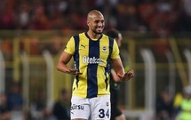 Amrabat offre la victoire à Fenerbahçe contre Trabzonspor Amrabat offre la victoire à Fenerbahçe contre Trabzonspor