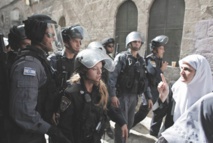 La mosquée: Encore une autre bataille dans la lutte pour la libération nationale La mosquée: Encore une autre bataille dans la lutte pour la libération nationale