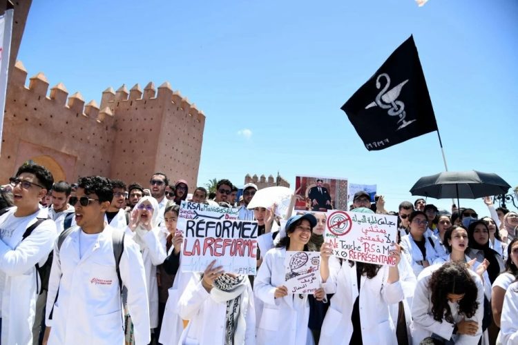 Les étudiants en médecine ont eu gain de cause Les étudiants en médecine ont eu gain de cause