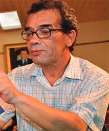 Poésie et peinture de Loubaba Laalej: Un Banquet où rayonnent complicité et complétude Poésie et peinture de Loubaba Laalej: Un Banquet où rayonnent complicité et complétude