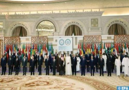 Le Sommet arabo-islamique fait part de son soutien indéfectible au peuple palestinien et de sa condamnation de la guerre israélienne contre le Liban Le Sommet arabo-islamique fait part de son soutien indéfectible au peuple palestinien et de sa condamnation de la guerre israélienne contre le Liban