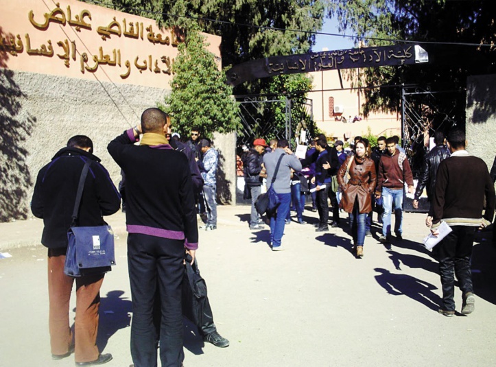 Plus 69 000 étudiants inscrits dans les établissements relevant de l'Université Cadi Ayyad Plus 69 000 étudiants inscrits dans les établissements relevant de l'Université Cadi Ayyad