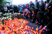 De nombreuses "irresponsabilités" mises en cause dans l’incendie de Bucarest De nombreuses "irresponsabilités" mises en cause dans l’incendie de Bucarest