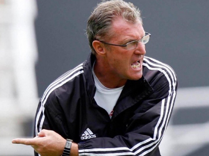 Krol paye cash l’élimination des Verts en Coupe du Trône Krol paye cash l’élimination des Verts en Coupe du Trône