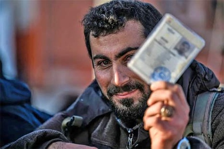 A la frontière syrienne : “Je rentre chercher mon frère disparu” A la frontière syrienne : “Je rentre chercher mon frère disparu”