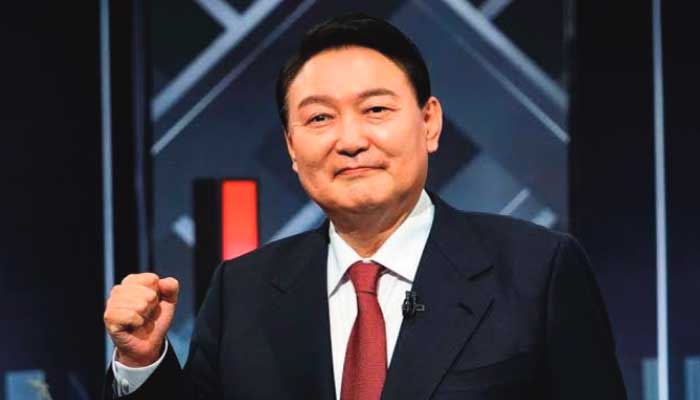 Yoon Suk Yeol, ex-procureur star devenu premier président en exercice sous mandat d'arrêt Yoon Suk Yeol, ex-procureur star devenu premier président en exercice sous mandat d'arrêt