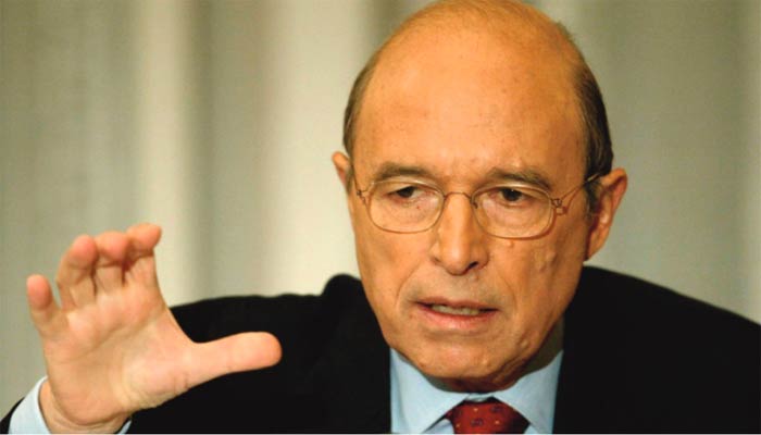Costas Simitis, le socialiste qui fit entrer la Grèce dans l'euro Costas Simitis, le socialiste qui fit entrer la Grèce dans l'euro