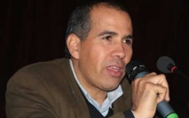 Mohamed Ziyadi, poète de l'identité amazighe et de la coexistence culturelle dans le sud-est marocain Mohamed Ziyadi, poète de l'identité amazighe et de la coexistence culturelle dans le sud-est marocain