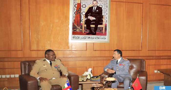 Mohammed Berrid et Mohamed Loudyi reçoivent le Chef d’Etat-Major des Armées de la République Centrafricaine
Mohammed Berrid et Mohamed Loudyi reçoivent le Chef d’Etat-Major des Armées de la République Centrafricaine