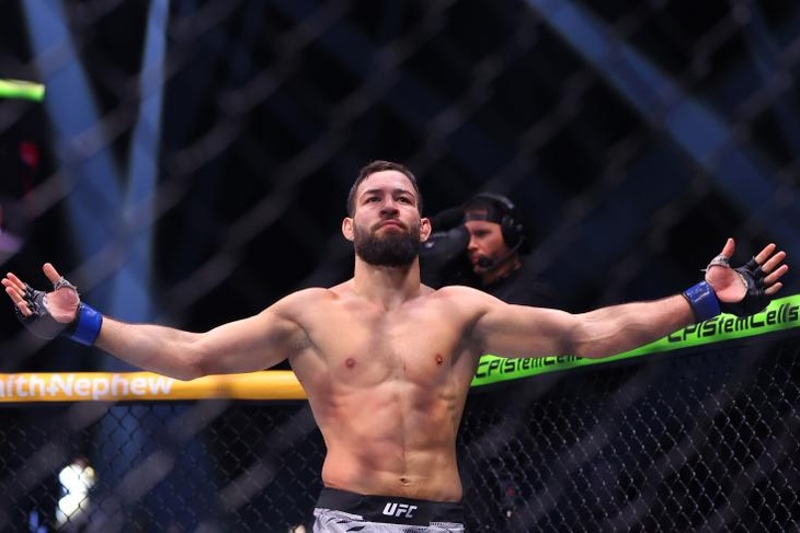 MMA : Le Français Imavov met KO la légende Adesanya MMA : Le Français Imavov met KO la légende Adesanya