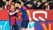 Le FC Barcelone dynamite Séville et revient à deux points du Real Le FC Barcelone dynamite Séville et revient à deux points du Real