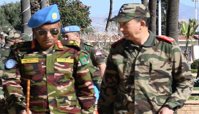 Le Général de Corps d'armée, Inspecteur Général des FAR, reçoit à Agadir le Commandant de la Force de la mission onusienne dans les provinces du Sud du Royaume Le Général de Corps d'armée, Inspecteur Général des FAR, reçoit à Agadir le Commandant de la Force de la mission onusienne dans les provinces du Sud du Royaume