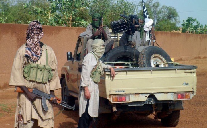 Assassinat de 3 personnes dont un journaliste d'une radio chrétienne au Mali Assassinat de 3 personnes dont un journaliste d'une radio chrétienne au Mali