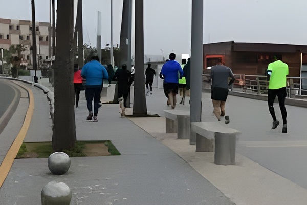 Accros au jogging, ces Casablancais qui tentent de concilier sport et jeûne Accros au jogging, ces Casablancais qui tentent de concilier sport et jeûne
