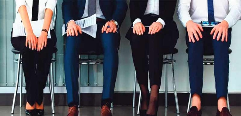 Le gouvernement entre crise de légitimité économique et détresse des jeunes Le gouvernement entre crise de légitimité économique et détresse des jeunes