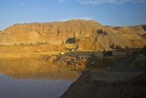 Des dizaines de disparus dans un glissement de terrain en Birmanie Des dizaines de disparus dans un glissement de terrain en Birmanie